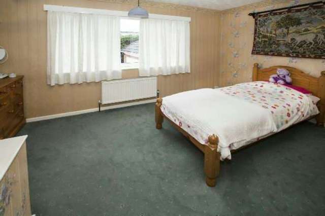  Image of 3 bedroom Detached house for sale in Mansfield Road Reading RG1 at Mansfield Road  Reading, RG1 6AL