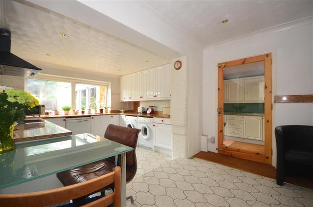  Image of 4 bedroom Detached house for sale in Margarite Way Wickford SS12 at Wickford Essex Wickford, SS12 0ES