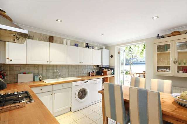  Image of 1 bedroom Property for sale in Marney Road London SW11 at Marney Road  London, SW11 5EP