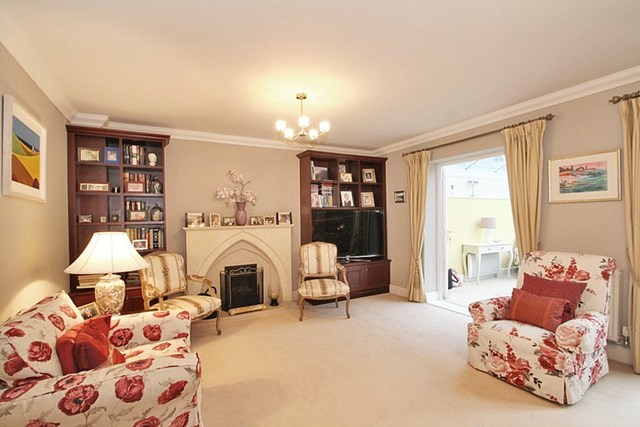  Image of 5 bedroom Terraced house for sale in Marnhull Rise Winchester SO22 at Marnhull Rise  Winchester, SO22 5FH