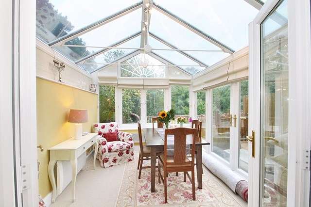  Image of 5 bedroom Terraced house for sale in Marnhull Rise Winchester SO22 at Marnhull Rise  Winchester, SO22 5FH
