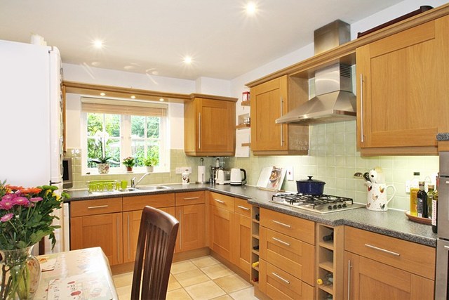  Image of 5 bedroom Terraced house for sale in Marnhull Rise Winchester SO22 at Marnhull Rise  Winchester, SO22 5FH
