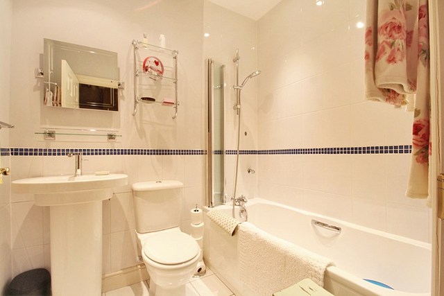  Image of 5 bedroom Terraced house for sale in Marnhull Rise Winchester SO22 at Marnhull Rise  Winchester, SO22 5FH