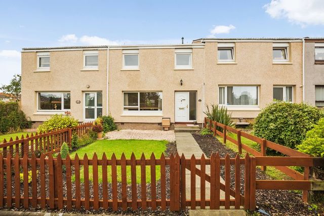  Image of 3 bedroom Terraced house for sale in Mathieson Place Dunfermline KY11 at Mathieson Place  Dunfermline, KY11 4XL