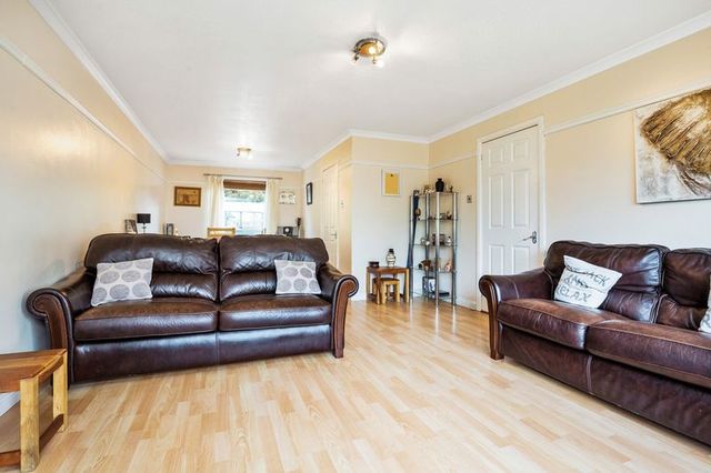 Image of 3 bedroom Terraced house for sale in Mathieson Place Dunfermline KY11 at Mathieson Place  Dunfermline, KY11 4XL