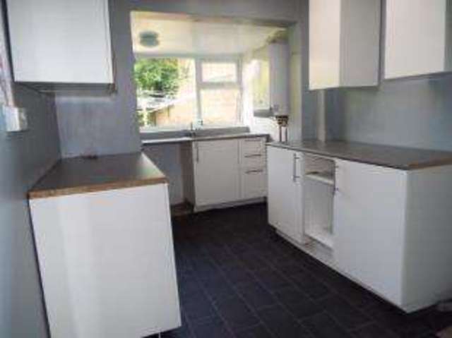  Image of 3 bedroom Semi-Detached house for sale in Meadowhill Road Redditch B98 at Redditch Worcestershire Beoley, B98 8HS
