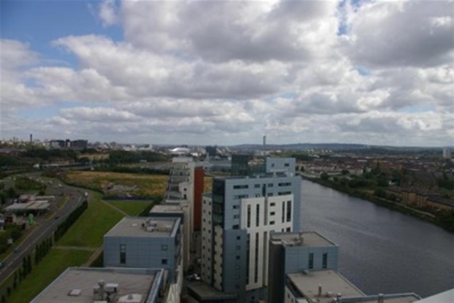  Image of 2 bedroom Flat to rent in Meadowside Quay Square Glasgow G11 at Glasgow Harbour Glasgow Glasgow, G11 6BS