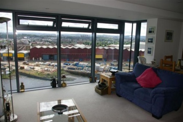 Image of 2 bedroom Flat to rent in Meadowside Quay Square Glasgow G11 at Glasgow Harbour Glasgow Glasgow, G11 6BS