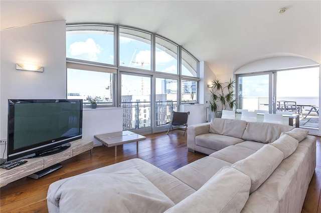  Image of 2 bedroom Flat for sale in John Harrison Way London SE10 at John Harrison Way London Greenwich, SE10 0BZ