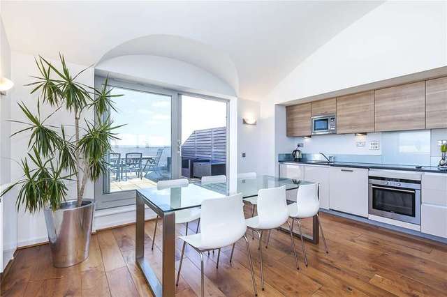 Image of 2 bedroom Flat for sale in John Harrison Way London SE10 at John Harrison Way London Greenwich, SE10 0BZ
