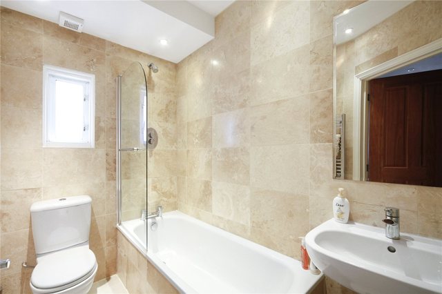  Image of 2 bedroom Maisonette for sale in Midmoor Road London SW12 at Midmoor Road  London, SW12 0EW
