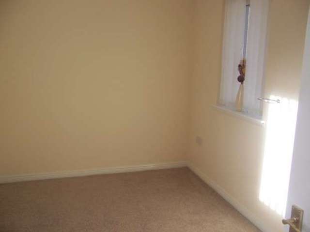  Image of 3 bedroom Terraced house to rent in Millgate Crescent Caldercruix Airdrie ML6 at Millgate Crescent Caldercruix Airdrie, ML6 7QZ