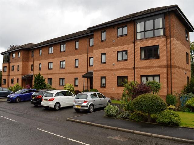  Image of 3 bedroom Flat to rent in Millholm Road Glasgow G44 at Cathcart Glasgow Glasgow, G44 3YB