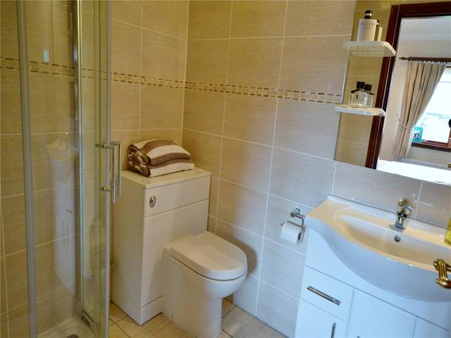  Image of 3 bedroom Flat to rent in Millholm Road Glasgow G44 at Cathcart Glasgow Glasgow, G44 3YB