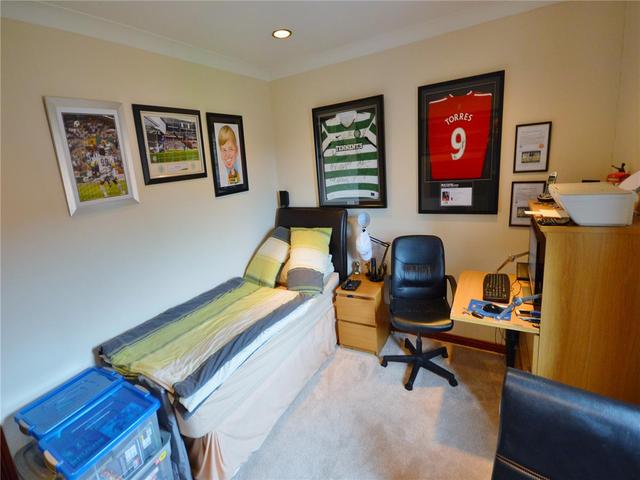  Image of 3 bedroom Flat to rent in Millholm Road Glasgow G44 at Cathcart Glasgow Glasgow, G44 3YB