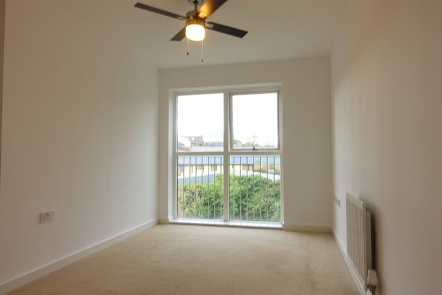  Image of 2 bedroom Apartment to rent in Millward Drive Bletchley Milton Keynes MK2 at 15 Millward Drive  Fenny Stratford, MK2 2BW