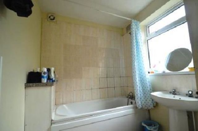  Image of 4 bedroom House Share to rent in Warwards Lane Stirchley Birmingham B29 at Selly Oak West Midlands Selly Oak, B29 7QR