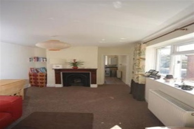  Image of 2 bedroom Flat to rent in Milton Road Southampton SO15 at Southampton, SO15 2HR