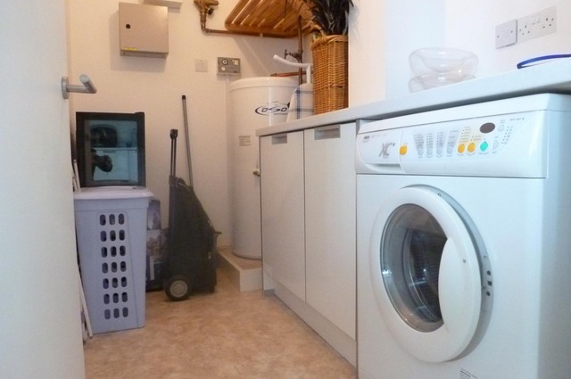  Image of 3 bedroom Apartment to rent in Channel Way Ocean Village Southampton SO14 at 32 Channel Way Southampton, SO14 3JA