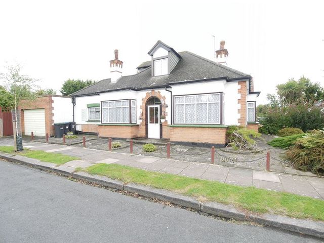  Image of 2 bedroom Detached house for sale in Monkfrith Avenue London N14 at Monkfrith Avenue  London, N14 4PT