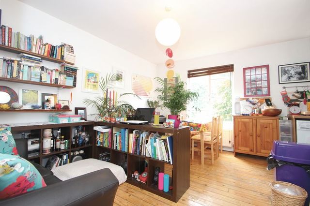  Image of 1 bedroom Flat to rent in Montpelier Grove London NW5 at Montpelier Grove  London, NW5 2XD