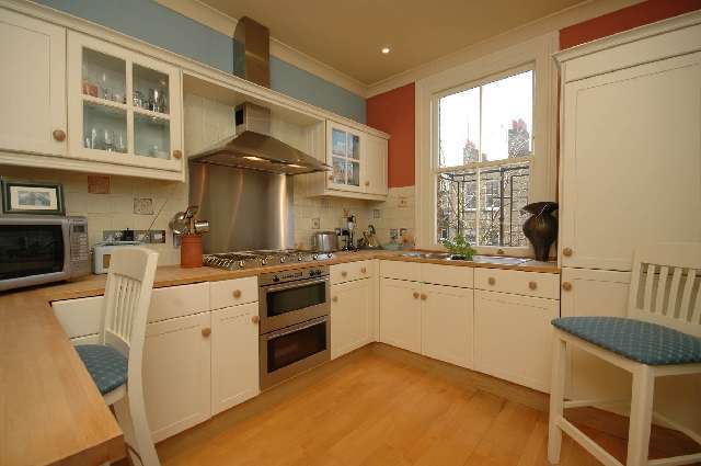  Image of 2 bedroom Flat to rent in Morshead Road London W9 at Morshead Road Maida Vale Maida Vale, W9 1LG