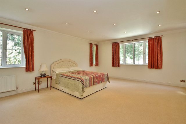  Image of 7 bedroom Detached house for sale in Mount Road Hook Heath Woking GU22 at Hook Heath Woking Mayford, GU22 0PY