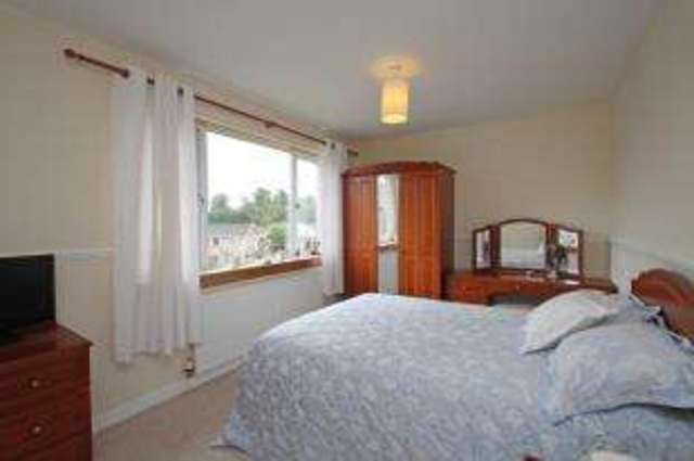  Image of 2 bedroom End of Terrace for sale in Muirlees Crescent Milngavie Glasgow G62 at Milngavie Glasgow Milngavie, G62 7JA