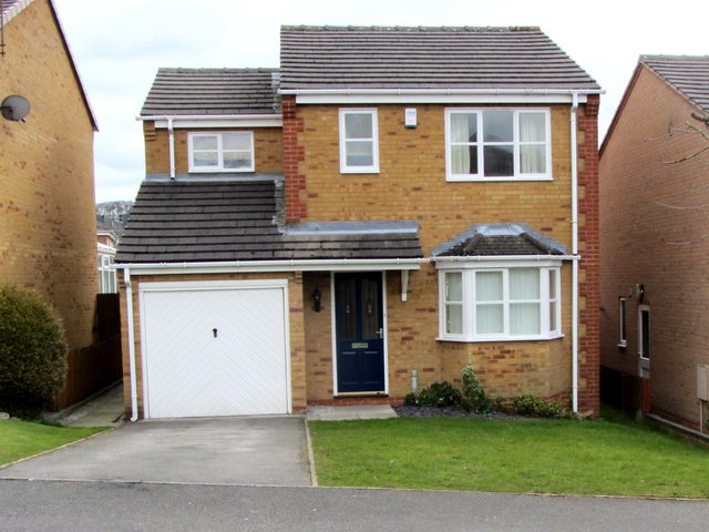  Image of 3 bedroom Detached house to rent in Nether Way Darley Dale Matlock DE4 at Darley Dale Matlock Darley Dale, DE4 2TS