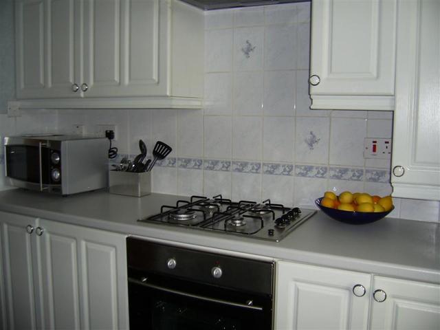  Image of 2 bedroom Flat to rent in Newlands Road Grangemouth FK3 at Grangemouth Falkirk Falkirk, FK3 8NX