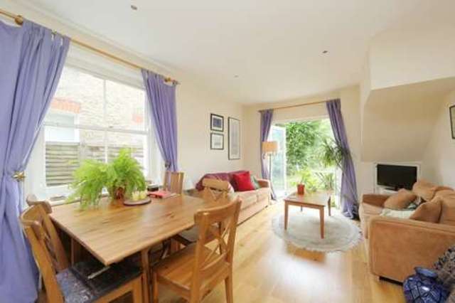  Image of 2 bedroom Flat to rent in Niton Street London SW6 at London, SW6 6NJ