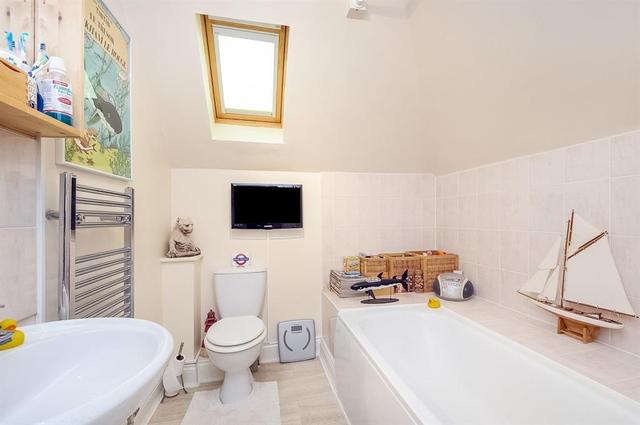  Image of 2 bedroom Apartment to rent in Northampton Road Addiscombe Croydon CR0 at Northampton Road  CROYDON, CR0 7HB