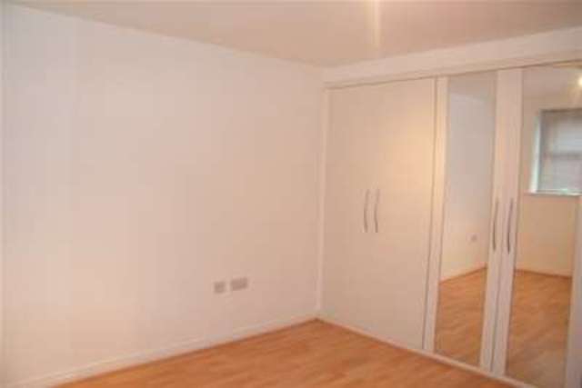  Image of 2 bedroom Flat to rent in Oakcliffe Road Wythenshawe Manchester M23 at Manchester, M23 1DA