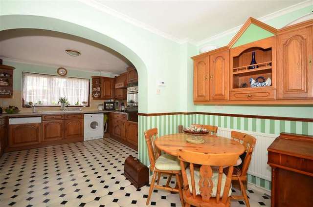  Image of 5 bedroom Detached house for sale in Old Hall Drive Cliffsend Ramsgate CT12 at Cliffsend Ramsgate Ramsgate, CT12 5LE