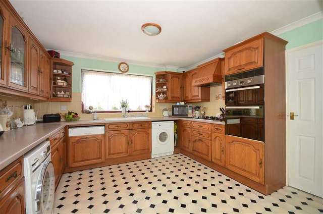  Image of 5 bedroom Detached house for sale in Old Hall Drive Cliffsend Ramsgate CT12 at Cliffsend Ramsgate Ramsgate, CT12 5LE