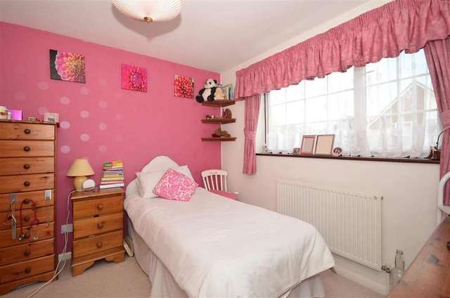  Image of 5 bedroom Detached house for sale in Old Hall Drive Cliffsend Ramsgate CT12 at Cliffsend Ramsgate Ramsgate, CT12 5LE