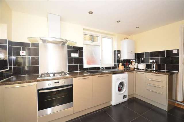  Image of 4 bedroom Terraced house for sale in Oregon Avenue London E12 at London Manor Park Manor Park, E12 5JE