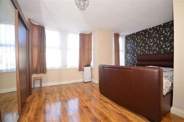  Image of 4 bedroom Terraced house for sale in Oregon Avenue London E12 at London Manor Park Manor Park, E12 5JE