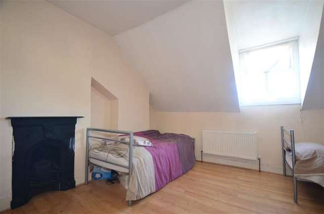  Image of 4 bedroom Terraced house for sale in Oregon Avenue London E12 at London Manor Park Manor Park, E12 5JE