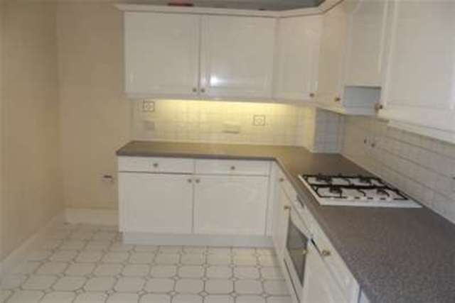  Image of 3 bedroom Terraced house to rent in Orient Place Canterbury CT2 at Canterbury, CT2 8AW