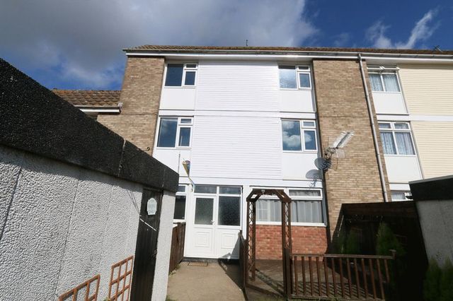  Image of 5 bedroom Terraced house for sale in Padstow Close Bransholme Hull HU7 at Padstow Close Bransholme Hull, HU7 4HG