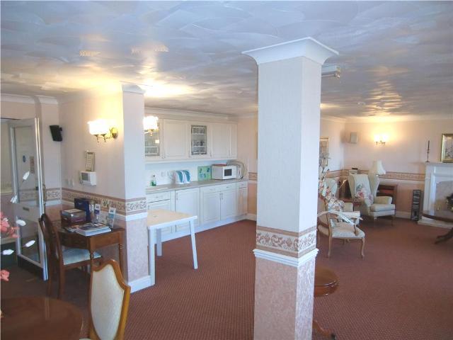  Image of 1 bedroom Apartment to rent in Rowena Road Westgate-on-Sea CT8 at Palm Court Rowena Road Westgate-on-Sea, CT8 8QZ