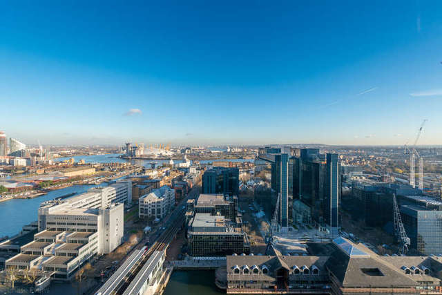  Image of 2 bedroom Flat to rent in Pan Peninsula Square London E14 at Canary Wharf, E14 9HQ