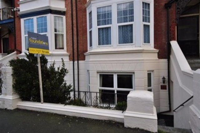  Image of 2 bedroom Flat to rent in Park Road Bexhill-on-Sea TN39 at Bexhill-on-Sea, TN39 3HX