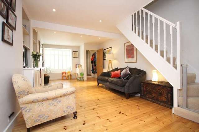  Image of 3 bedroom Terraced house for sale in Park Road Henley-on-Thames RG9 at Henley-On-Thames, RG9 1DB
