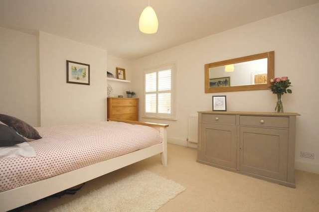  Image of 3 bedroom Terraced house for sale in Park Road Henley-on-Thames RG9 at Henley-On-Thames, RG9 1DB