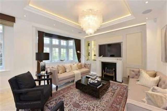  Image of 3 bedroom Flat for sale in Knightsbridge London SW1X at London, SW1X 7JW