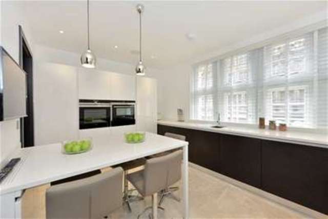  Image of 4 bedroom Flat for sale in Knightsbridge London SW1X at London, SW1X 7JP