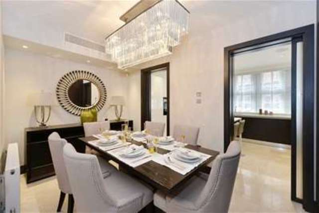  Image of 4 bedroom Flat for sale in Knightsbridge London SW1X at London, SW1X 7JP