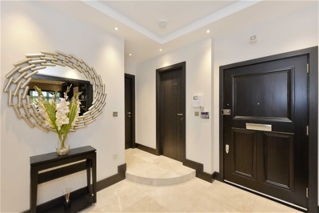  Image of 4 bedroom Flat for sale in Knightsbridge London SW1X at London, SW1X 7JP